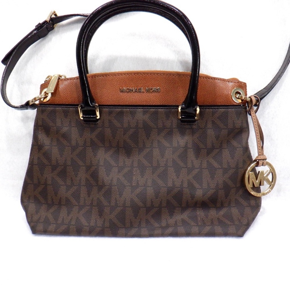 Michael Kors Aubrey Signature Satchel.NWOT - Picture 4 of 10